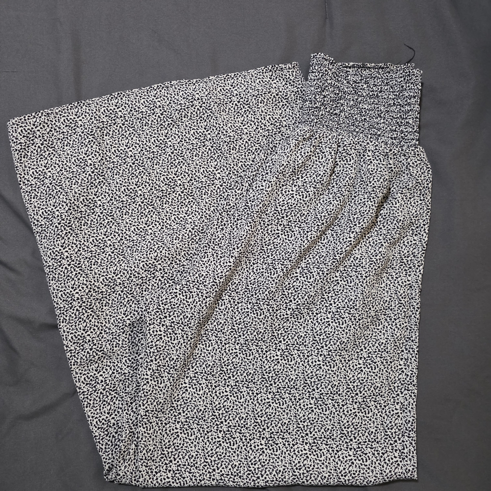 SHEIN Monochrome Textured Skirt